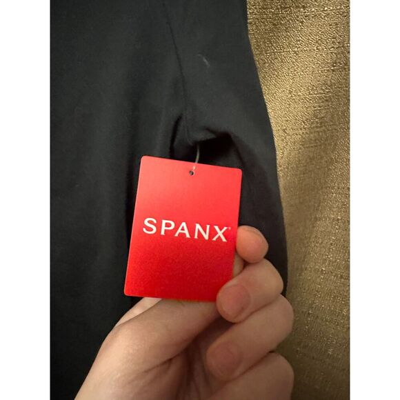 NWT Spanx Suit Yourself Long Sleeve Thong Bodysuit Classic Black Size Medium - Picture 2 of 6